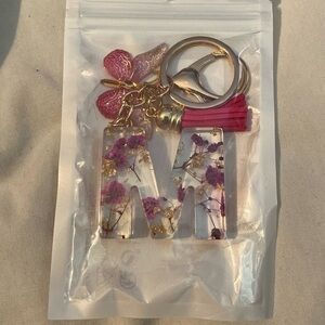 Alphabet floral resin keychain